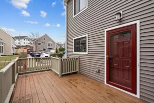 115 Governor Winthrop Rd, Somerville, MA 02145 - Photo 13