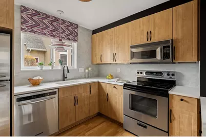 115 Governor Winthrop Rd #115, Somerville, MA 02145 - Photo 9