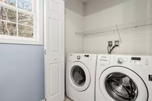 181 Tarkiln Pl, New Bedford, MA 02745 - Photo 9