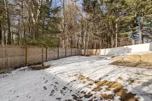 181 Tarkiln Pl, New Bedford, MA 02745 - Photo 17