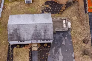 24 Hanson Rd, Saugus, MA 01906 - Photo 21