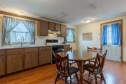 24 Hanson Rd, Saugus, MA 01906 - Photo 3