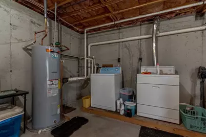 24 Hanson Rd, Saugus, MA 01906 - Photo 15