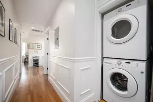 458 E 6th St, Boston, MA 02127 - Photo 15