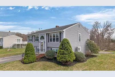 1079 Langley St, Fall River, MA 02720 - Photo 5