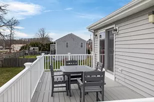 1079 Langley St, Fall River, MA 02720 - Photo 31