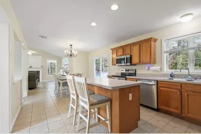 3 Autumn Dr, Wareham, MA 02576 - Photo 5