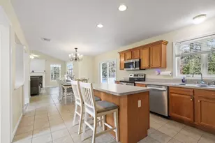 3 Autumn Dr, Wareham, MA 02576 - Photo 5