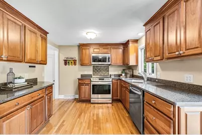 118 Yarmouth Street, Longmeadow, MA 01106 - Photo 7