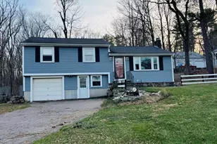 14 Walnut St, Plainville, MA 02762 - Photo 1