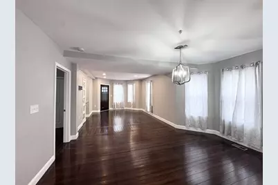 67 School St #1, Salem, MA 01970 - Photo 3