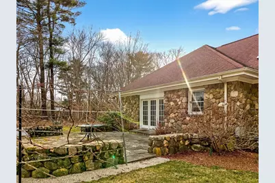 32 Madison Ct, Westport, MA 02790 - Photo 35