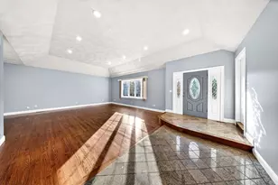 32 Madison Ct, Westport, MA 02790 - Photo 3