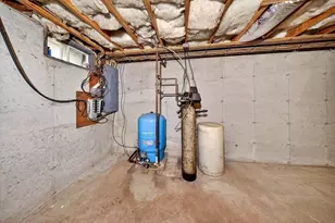 32 Madison Ct, Westport, MA 02790 - Photo 27