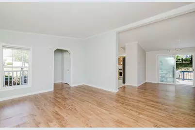 2602 Green St, Middleborough, MA 02346 - Photo 7