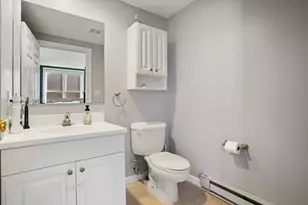 65 Chelsea St, Boston, MA 02129 - Photo 17
