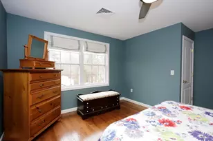 37 Maine Ave, Dartmouth, MA 02747 - Photo 23