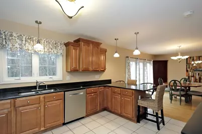 37 Maine Ave #37, Dartmouth, MA 02747 - Photo 9