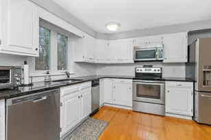 24 Robin Rd, Norfolk, MA 02056 - Photo 11