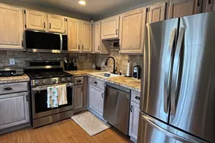 47 Edgelawn Ave, North Andover, MA 01845 - Photo 5