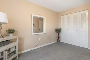 47 Edgelawn Ave, North Andover, MA 01845 - Photo 11