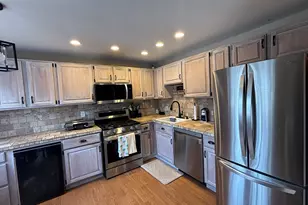 47 Edgelawn Ave, North Andover, MA 01845 - Photo 7