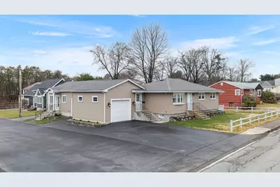 77-79 Harrington Ave, Shrewsbury, MA 01545 - Photo 3