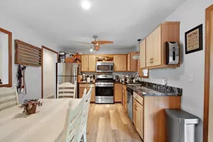 8 Nancy St, Fairhaven, MA 02719 - Photo 7