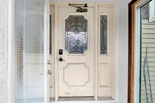 8 Nancy St, Fairhaven, MA 02719 - Photo 5