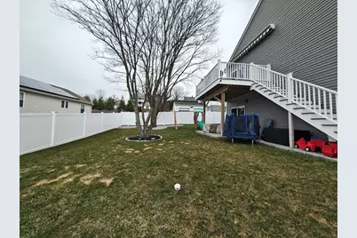 100 Bailey St, Fall River, MA 02724 - Photo 33