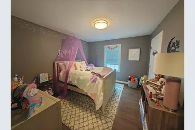 100 Bailey St, Fall River, MA 02724 - Photo 17