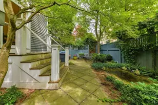 14 Ash St, Cambridge, MA 02138 - Photo 25