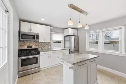 21 Chauncey St, Dedham, MA 02026 - Photo 3