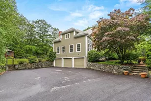 276 High St, Winchester, MA 01890 - Photo 3