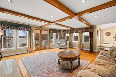 212 Scadding St, Taunton, MA 02780 - Photo 7