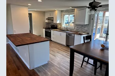 43 New Jersey Ave, Somerset, MA 02726 - Photo 11