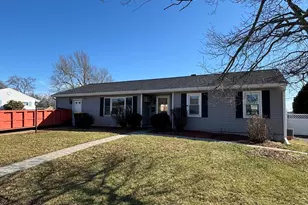 43 New Jersey Ave, Somerset, MA 02726 - Photo 1