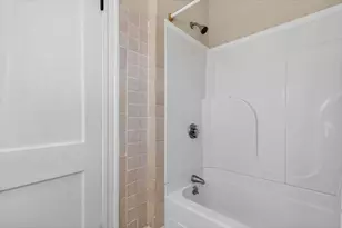 25 Elm St, Medford, MA 02155 - Photo 25