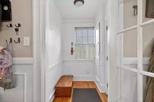 25 Elm St, Medford, MA 02155 - Photo 17