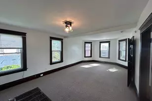 31 Chrome, Worcester, MA 01604 - Photo 5