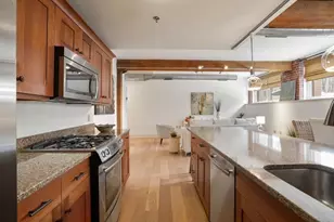 22 Cottage Park Ave, Cambridge, MA 02140 - Photo 11