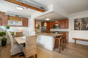 22 Cottage Park Ave, Cambridge, MA 02140 - Photo 5