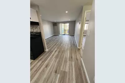 974-976 Main Street #10, Melrose, MA 02176 - Photo 7