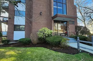 974976 Main St, Melrose, MA 02176 - Photo 1