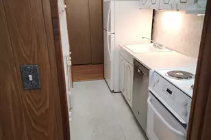 123 Sewall Ave, Brookline, MA 02446 - Photo 13