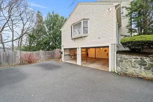 15 Valdora Dr, Stoneham, MA 02180 - Photo 31