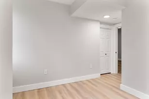 17 M St, Boston, MA 02127 - Photo 11