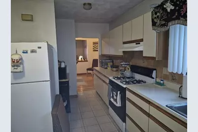 65 Chipman St #1, Medford, MA 02155 - Photo 11