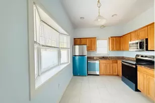 31 Elmwood St, Newton, MA 02458 - Photo 5