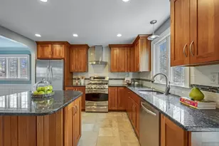 38 Cerdan Ave, Boston, MA 02132 - Photo 13